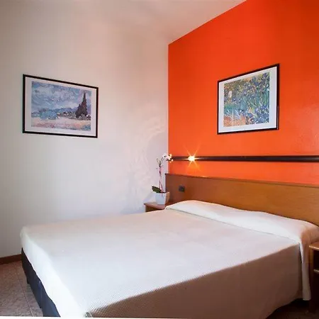 Pace Hotel Torri Del Benaco